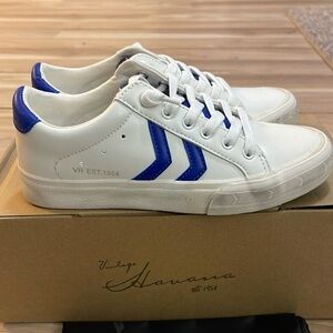 VINTAGE HAVANA SNEAKERS SIZE 5